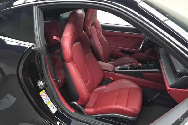 2021 Porsche 911 с пробегом 46 031 км