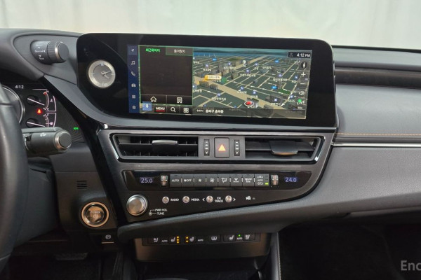 2022 Lexus ES с пробегом 60 536 км