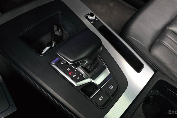 2022 Audi Q5 с пробегом 65 982 км