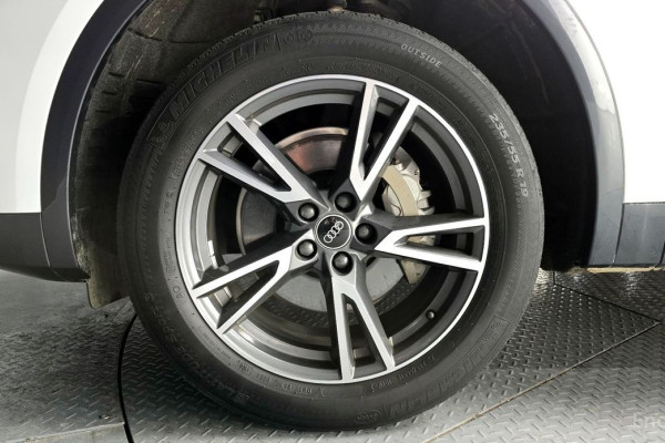 2021 Audi Q5 с пробегом 59 882 км