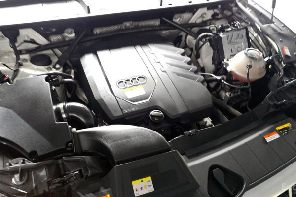 2021 Audi Q5 с пробегом 59 882 км