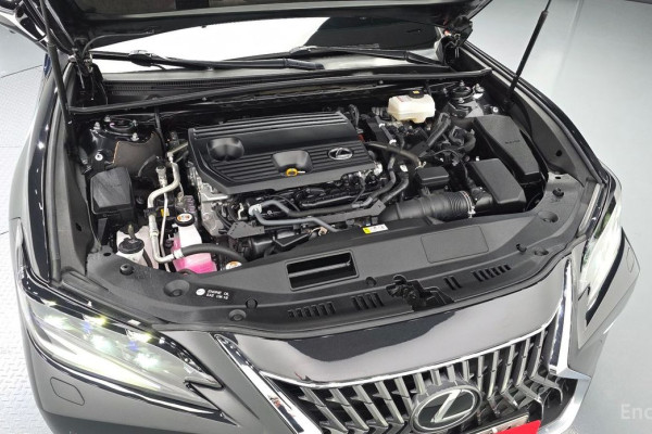 2023 Lexus ES с пробегом 46 258 км