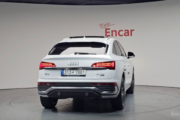 2023 Audi Q5 с пробегом 17 047 км
