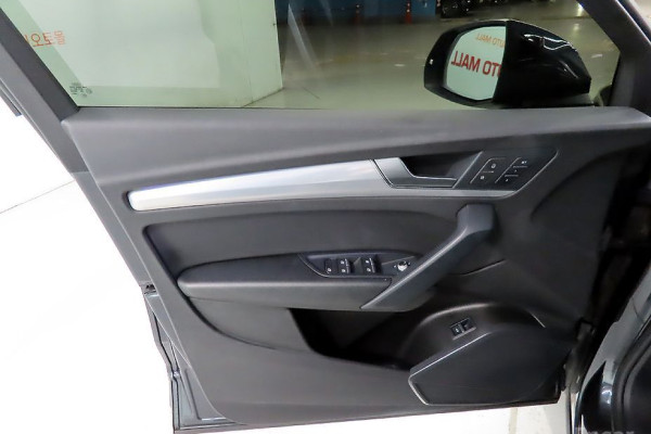 2022 Audi Q5 с пробегом 65 982 км