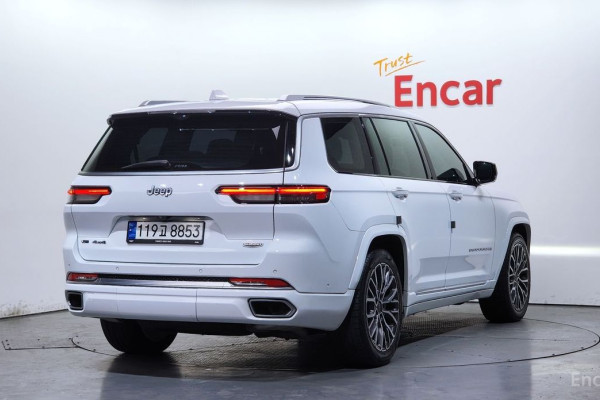 2022 Jeep Cherokee с пробегом 25 733 км