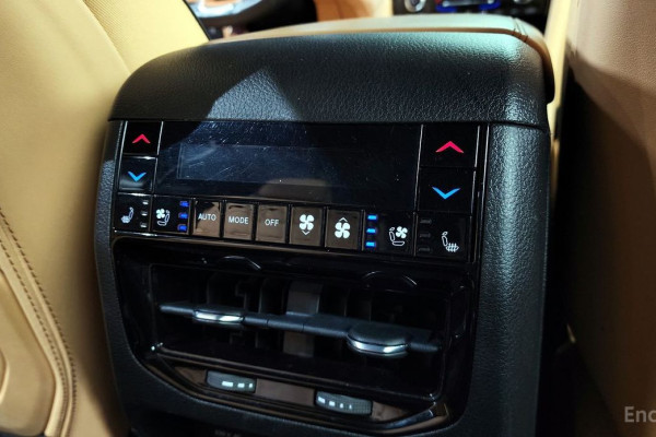 2022 Jeep Cherokee с пробегом 25 733 км