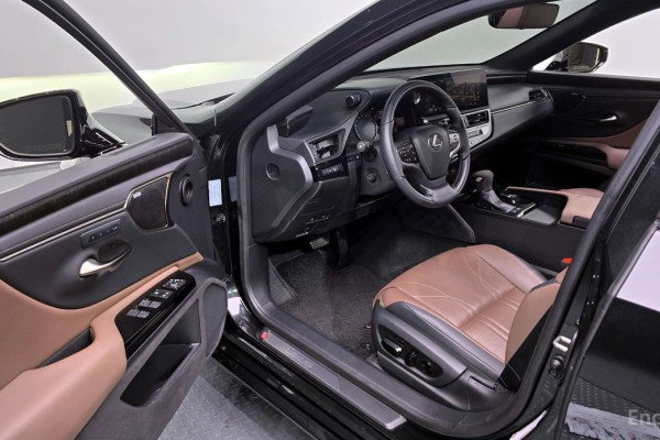 2023 Lexus ES с пробегом 26 175 км