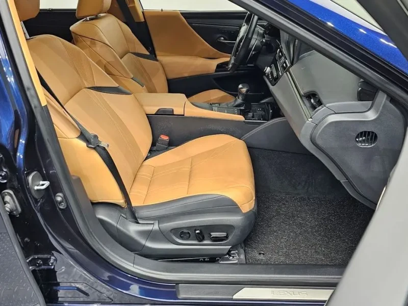 2022 Lexus ES с пробегом 101 203 км
