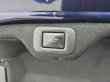 2022 Lexus ES с пробегом 101 203 км
