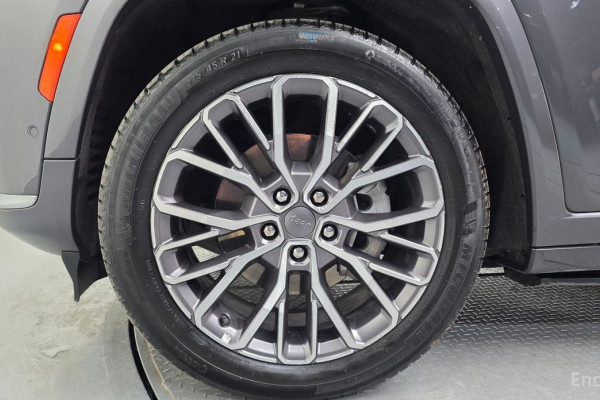 2022 Jeep Cherokee с пробегом 57 534 км