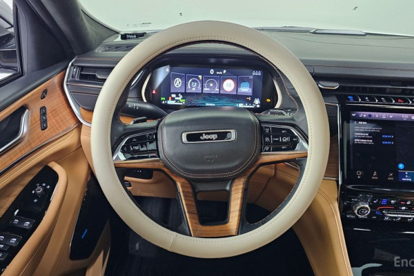 2022 Jeep Cherokee с пробегом 35 036 км