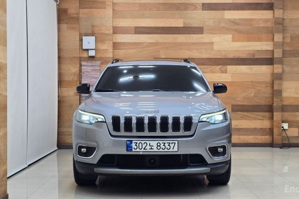 2022 Jeep Cherokee с пробегом 36 027 км