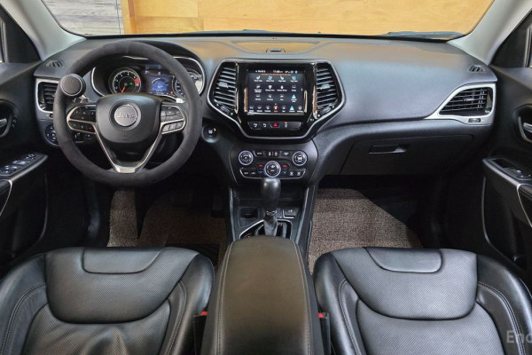 2022 Jeep Cherokee с пробегом 36 027 км