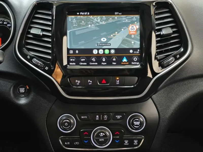 2022 Jeep Cherokee с пробегом 36 027 км