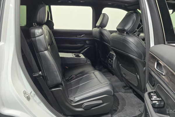 2022 Jeep Cherokee с пробегом 56 155 км