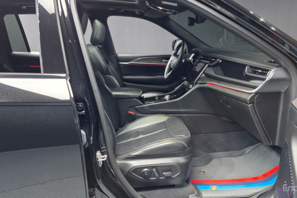 2022 Jeep Cherokee с пробегом 70 613 км