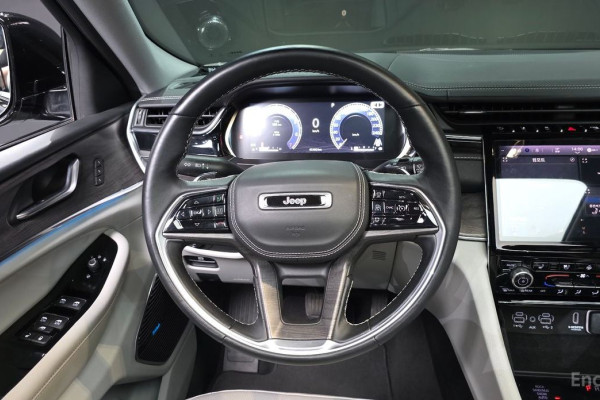 2022 Jeep Cherokee с пробегом 45 492 км