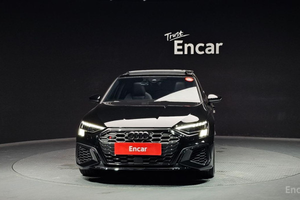 2023 Audi S3 с пробегом 10 040 км