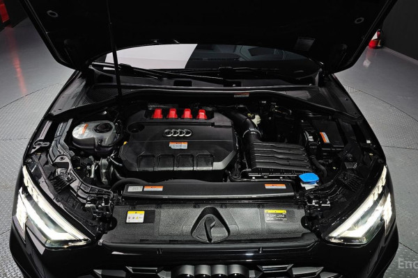 2023 Audi S3 с пробегом 10 040 км