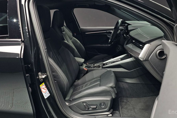 2023 Audi S3 с пробегом 10 040 км