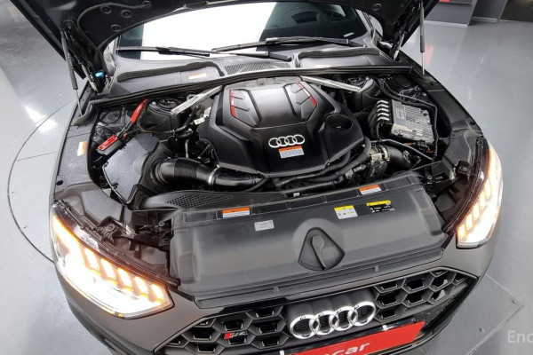 2023 Audi S4 с пробегом 31 991 км