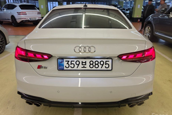 2023 Audi S5 с пробегом 46 000 км