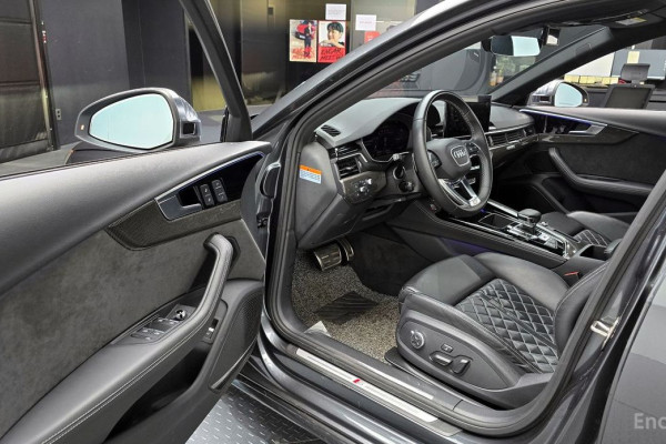 2021 Audi S4 с пробегом 85 838 км