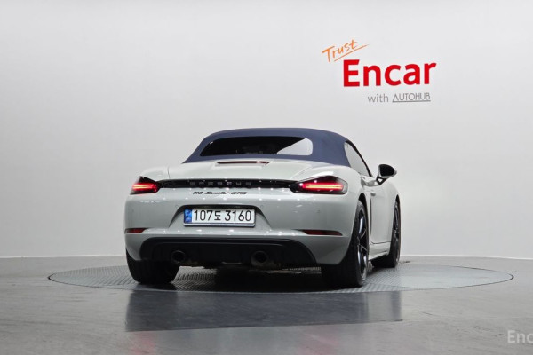 2021 Porsche 718 Spyder с пробегом 17 091 км