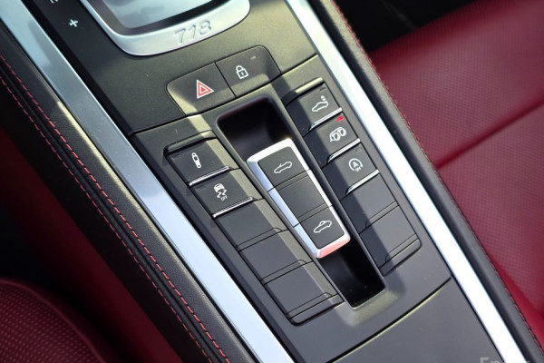 2022 Porsche 718 Spyder с пробегом 60 201 км