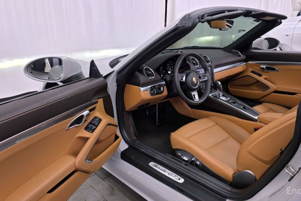 2023 Porsche 718 Spyder с пробегом 15 972 км