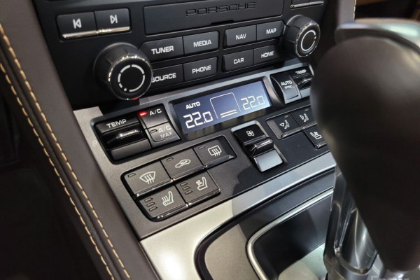 2022 Porsche 718 Spyder с пробегом 10 400 км