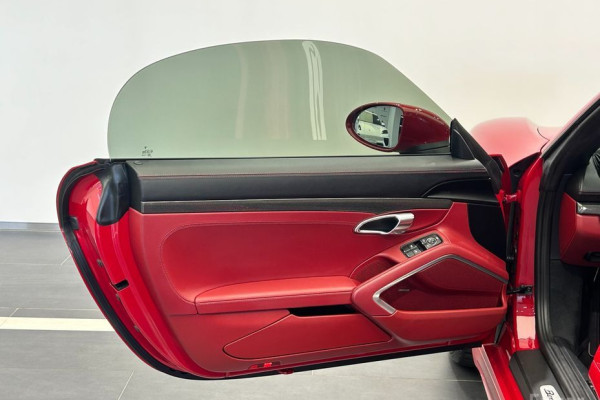 2021 Porsche 718 Spyder с пробегом 17 167 км