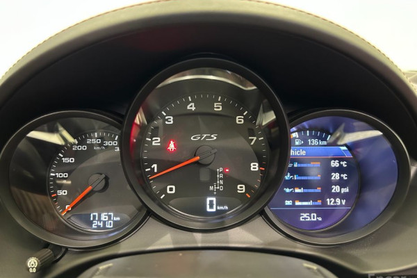 2021 Porsche 718 Spyder с пробегом 17 167 км