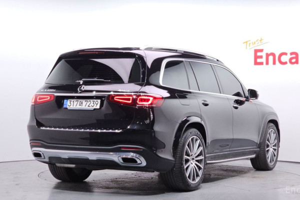 2023 Mercedes-Benz GLS с пробегом 33 106 км