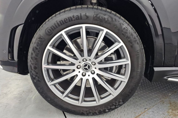 2023 Mercedes-Benz GLS с пробегом 33 106 км