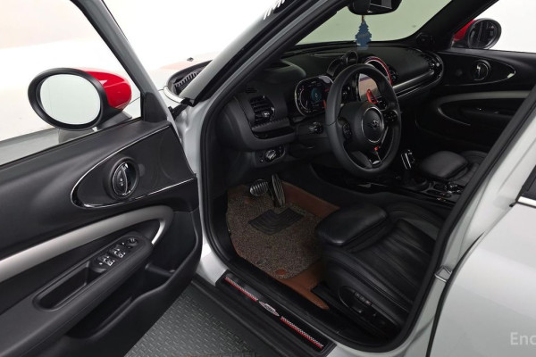 2023 Mini Clubman с пробегом 47 773 км