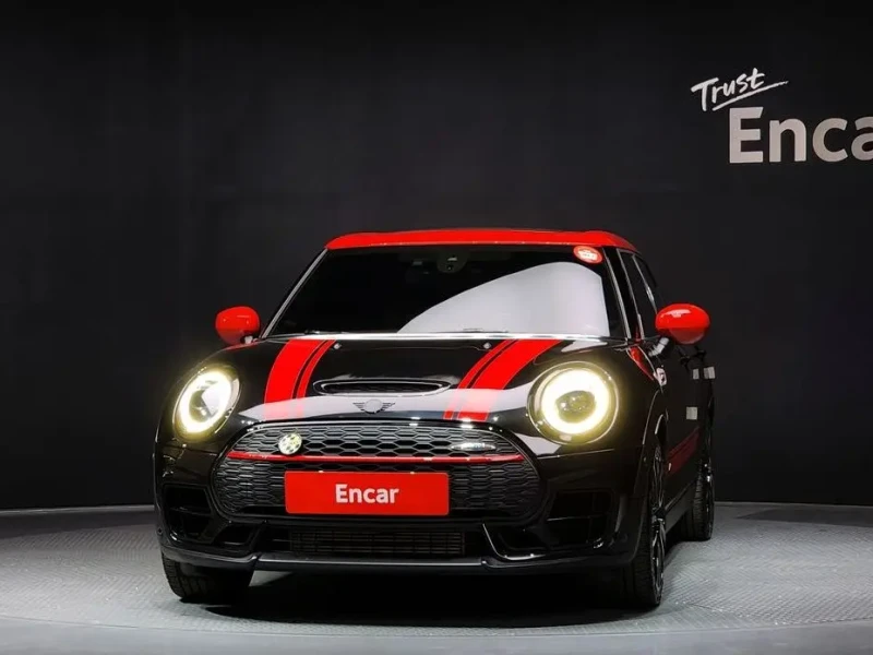 2022 Mini Clubman с пробегом 27 612 км