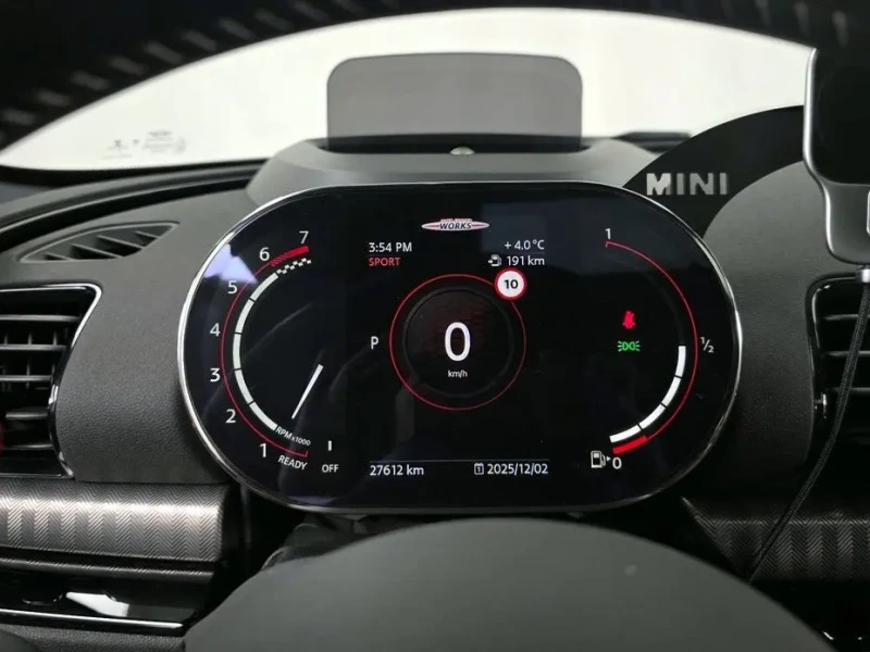 2022 Mini Clubman с пробегом 27 612 км