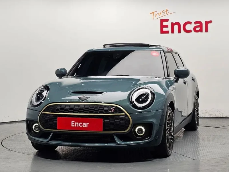 2022 Mini Clubman с пробегом 27 106 км