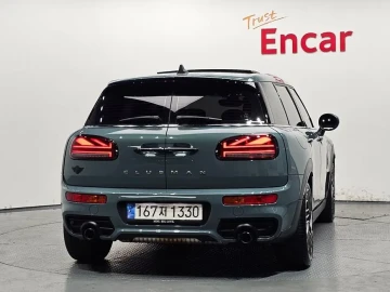 2022 Mini Clubman с пробегом 27 106 км