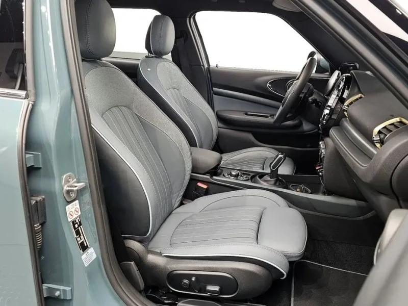 2022 Mini Clubman с пробегом 27 106 км