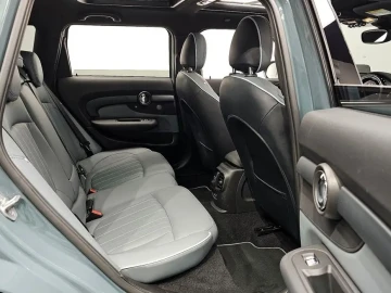 2022 Mini Clubman с пробегом 27 106 км