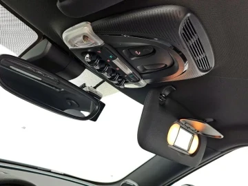 2022 Mini Clubman с пробегом 27 106 км