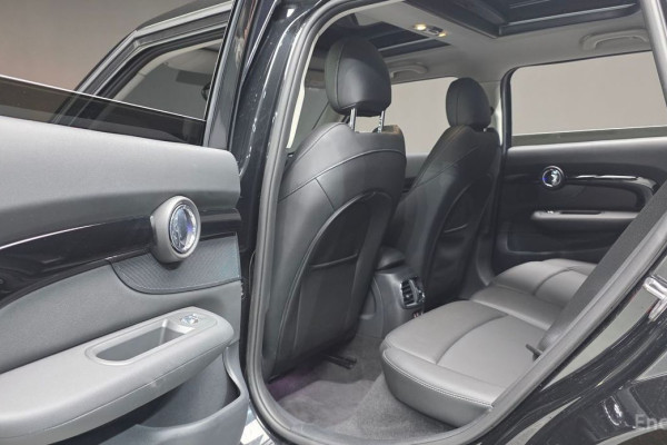 2023 Mini Clubman с пробегом 22 928 км