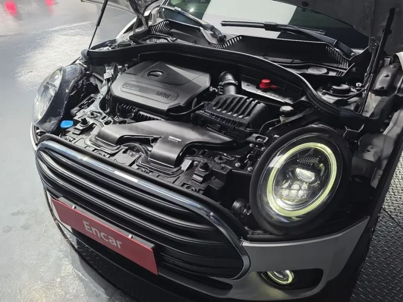 2022 Mini Clubman с пробегом 53 327 км
