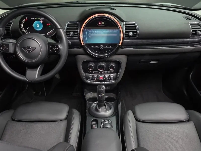 2022 Mini Clubman с пробегом 53 327 км