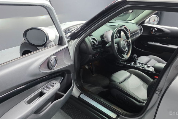 2022 Mini Clubman с пробегом 53 327 км