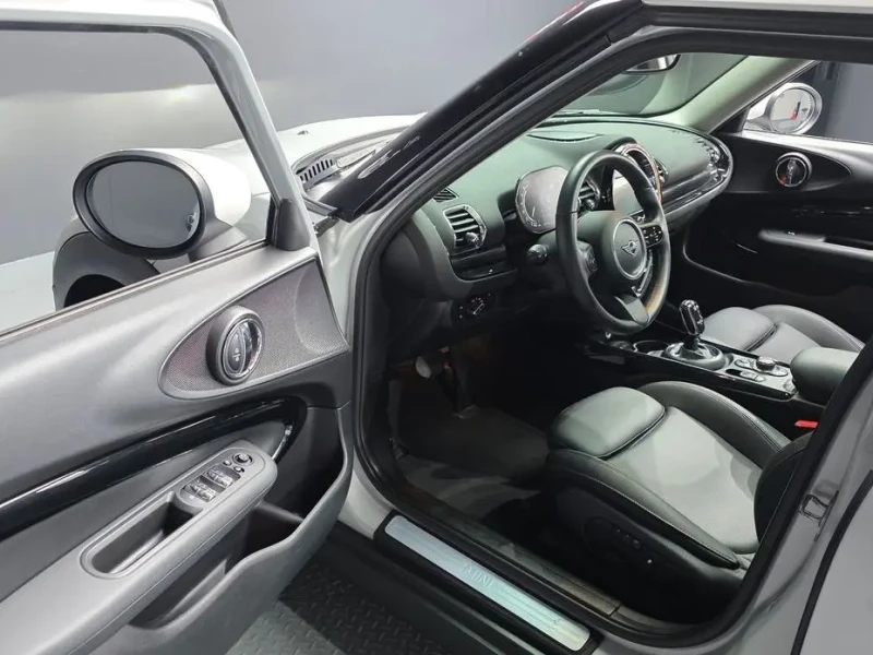2022 Mini Clubman с пробегом 53 327 км