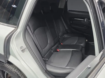 2022 Mini Clubman с пробегом 53 327 км