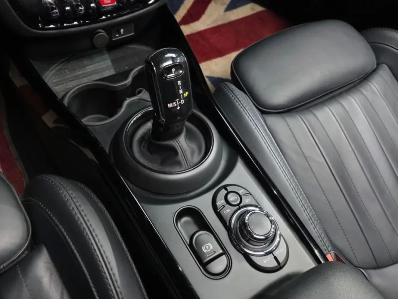 2023 Mini Clubman с пробегом 62 192 км